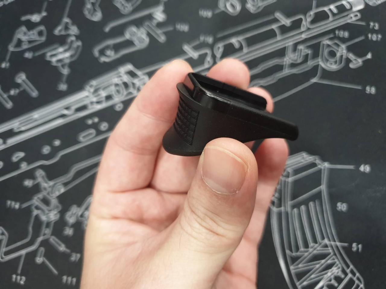 Grip ต่อแม็ก G26