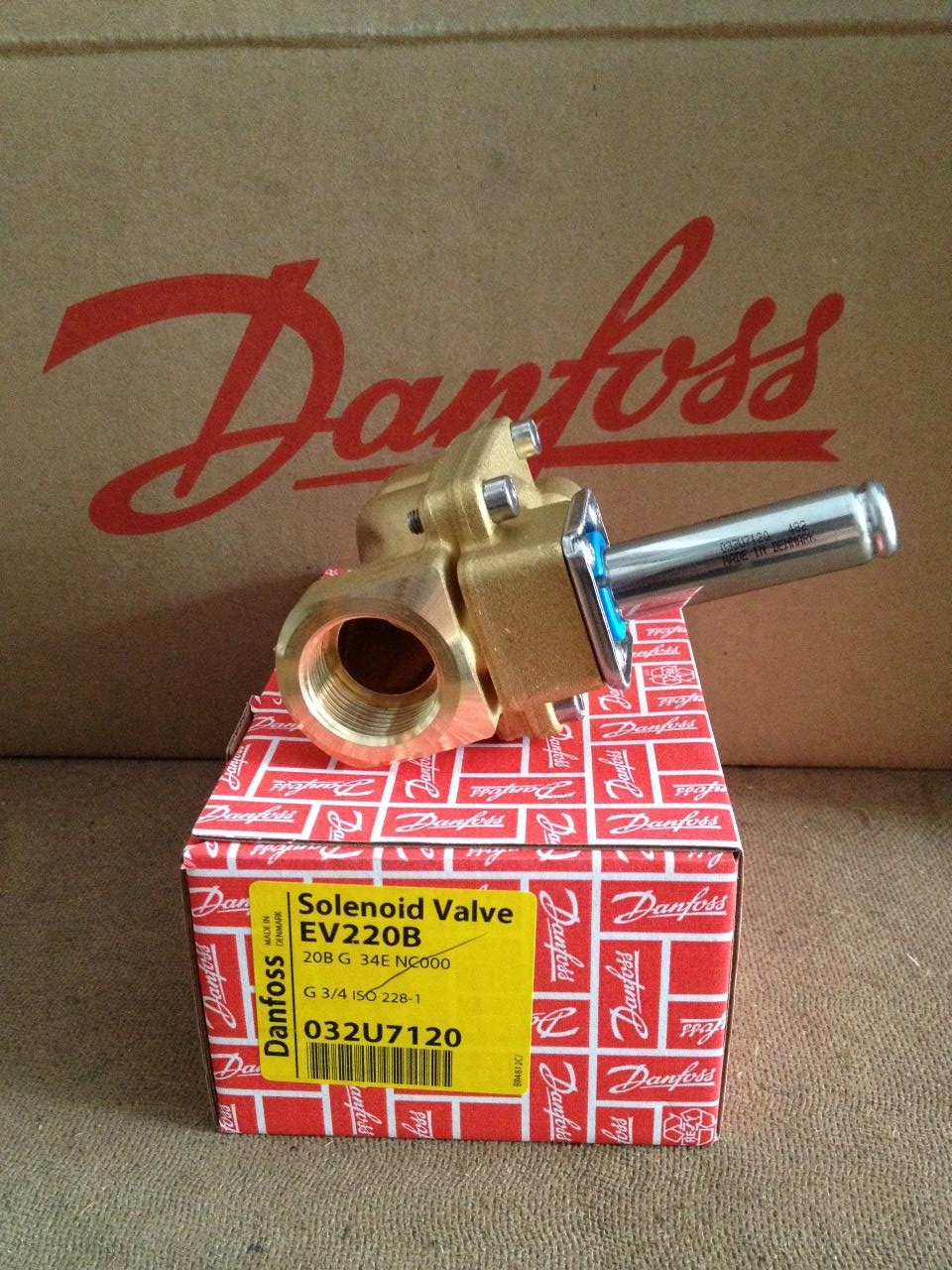 Solenoid valve EV220B