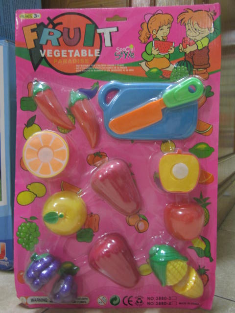 ผักผลไม้ผ่าซีกแผง