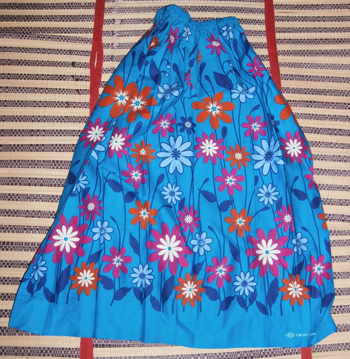 กระโปรงเอวยางยืด ยาว 35 นิ้ว Elastic Skirt Thai Sarong