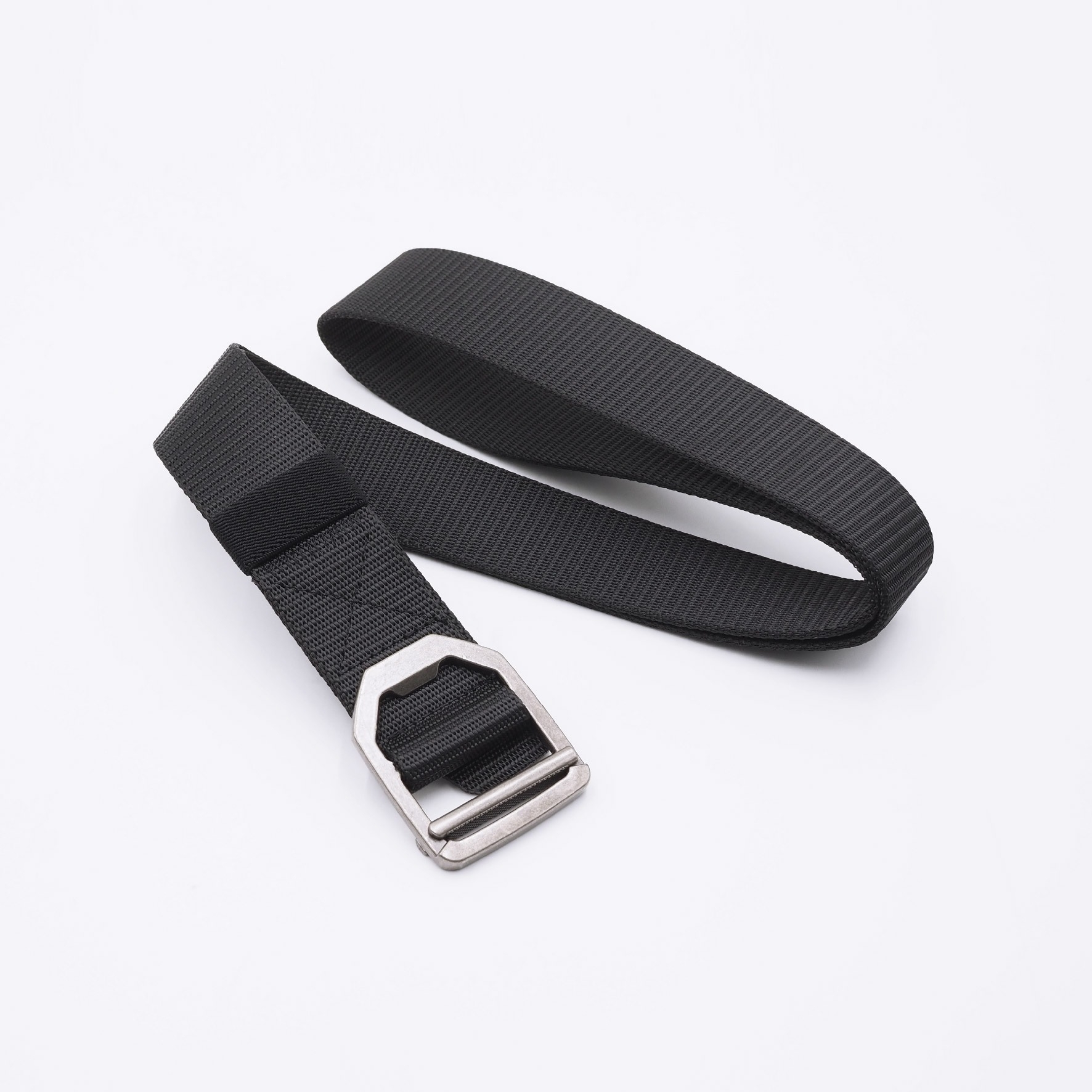 เข็มขัดไนลอน แท้ 100% B4