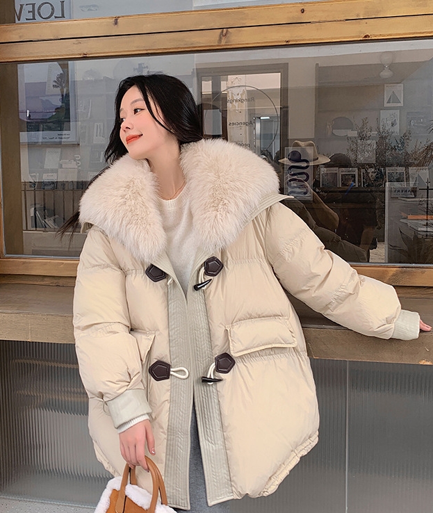 2324-0018 แจ๊คเก็ตบุขนเป็ดขาว ปกเสื้อจะมีขนมิ้งค์ถอดออกได้ค่ะ