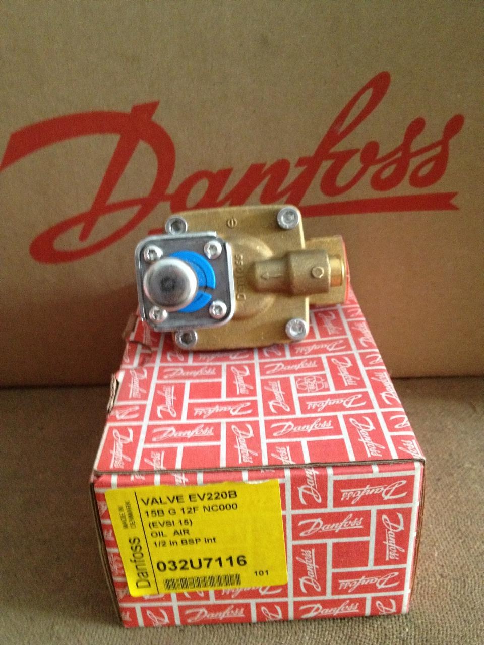 Solenoid valve EV220B