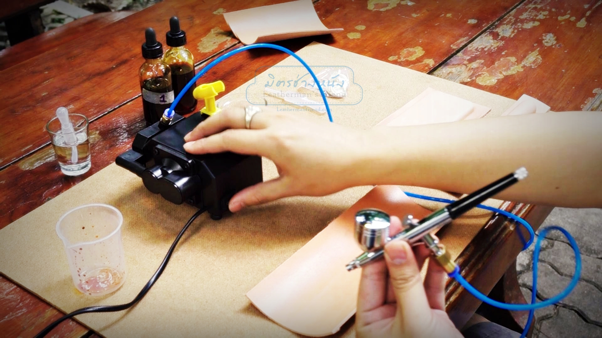 แอร์บรัช พร้อมปั๊มลมขนาดเล็ก รุ่นเงียบกริบ