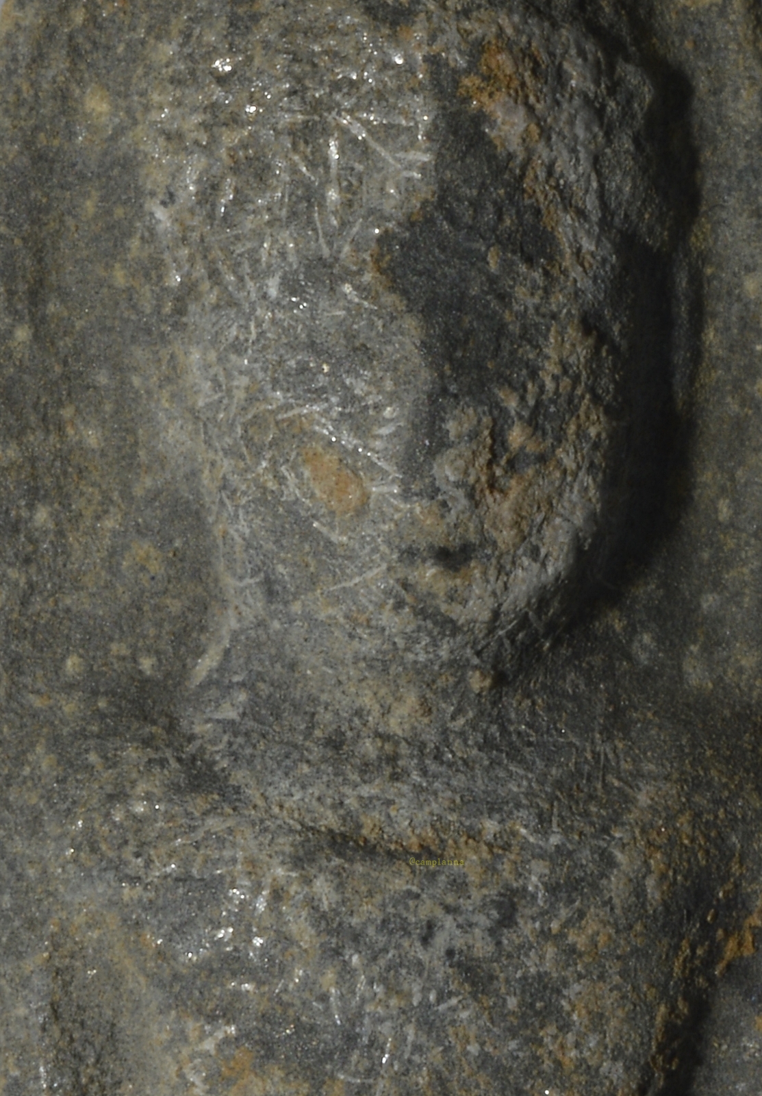 พระร่วงเปิดโลก เนื้อชินเงิน ขนาด 6.7x1.9 cm กรุวัดมหาธาตุ สุโขทัย (1)