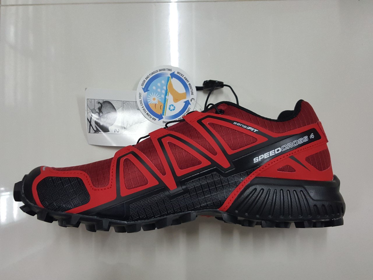 รองเท้า Salomon Gen 4
