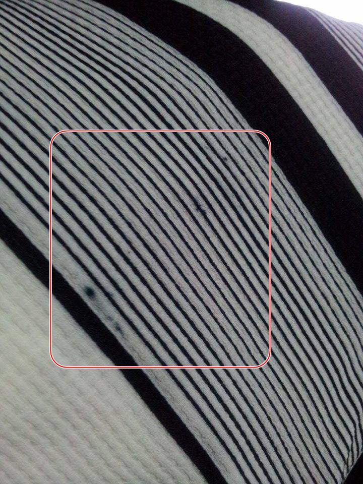 ##พร้อมส่ง## ชุดเซตคู่เสื้อ กางเกงขาสั้นไซส์ใหญ่ เสื้อคอวีแบบทันสมัย ลายผ้าแบบเดียวกันกับกางเกง อินเทรนแน่นอน **สินค้ามีตำหนิ ตามภาพ