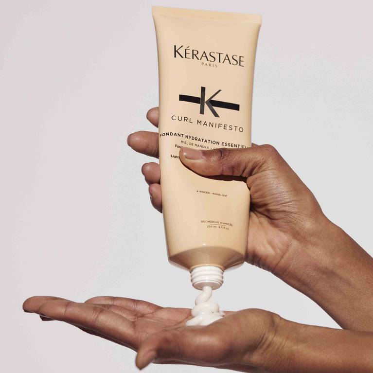 Kerastase Curl Manifesto Crème De Jour Fondamentale 150g ครีมจับลอน เคเรสตาส เคิร์ล มานิโฟสโต ครีม เดอ จัวร์ ฟองดาเมนเทล