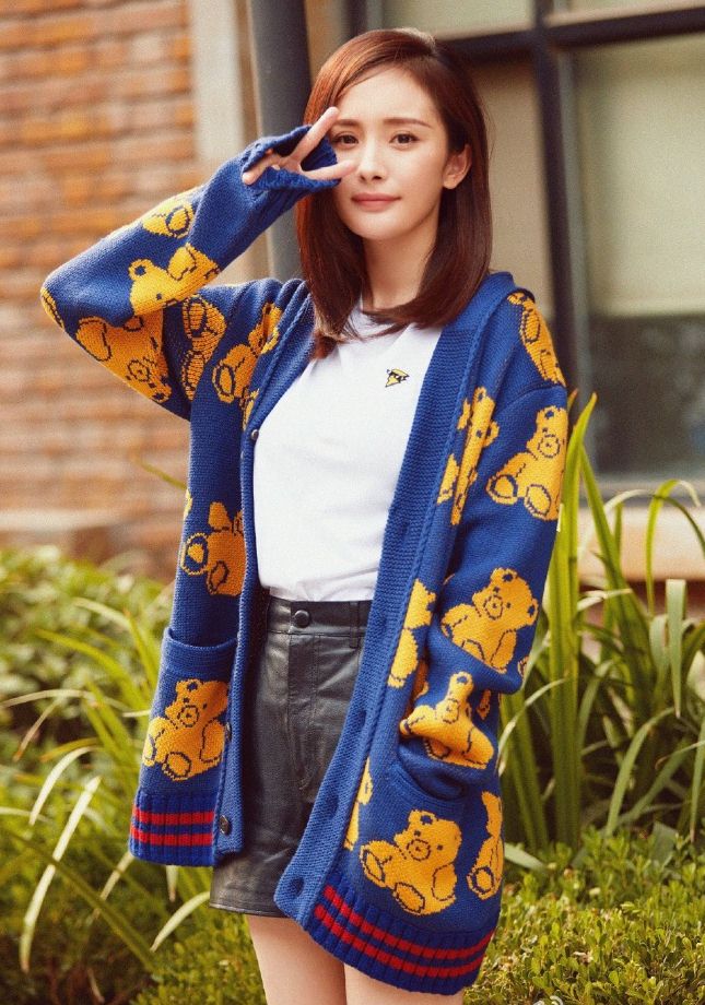 PreOrderเสื้อผ้าคนอ้วน - เสื้อกันหนาวคนอ้วน ไซส์ใหญ่ เสื้อไหมพรม ไม่หนาถักลายกระดุมหน้าสีน้ำเงิน