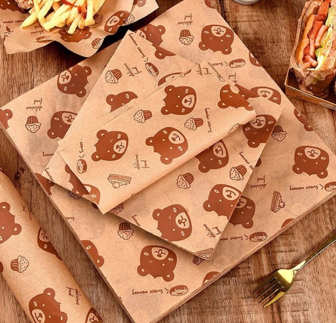 กระดาษไขรองอาหาร (Greaseproof paper) เคลือบกันน้ำ-น้ำมัน น้องหมี (แพ็ค 98-100 // 490-500 ชิ้น)