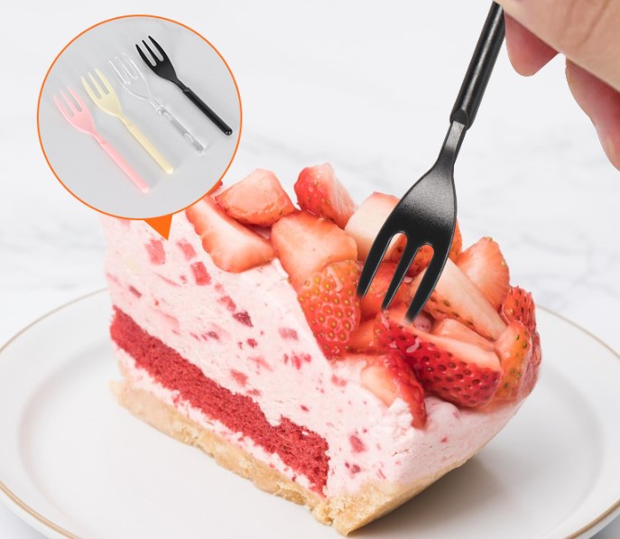 ส้อมขนม พลาสติก แพ็ค 98-100 ชิ้น