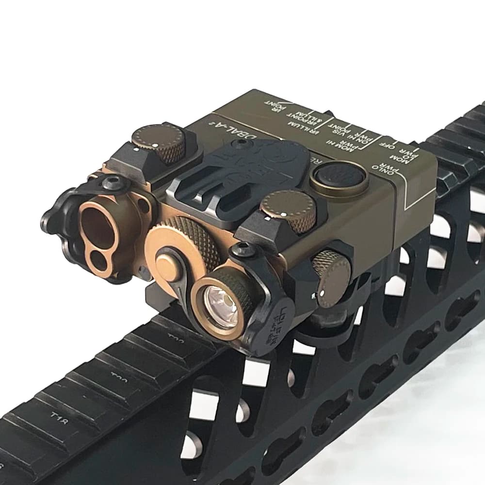 ไฟฉาย + Laser แดง IR DBAL-A2 บอดี้อลูมิเนียม ยี่ห้อ Sotac