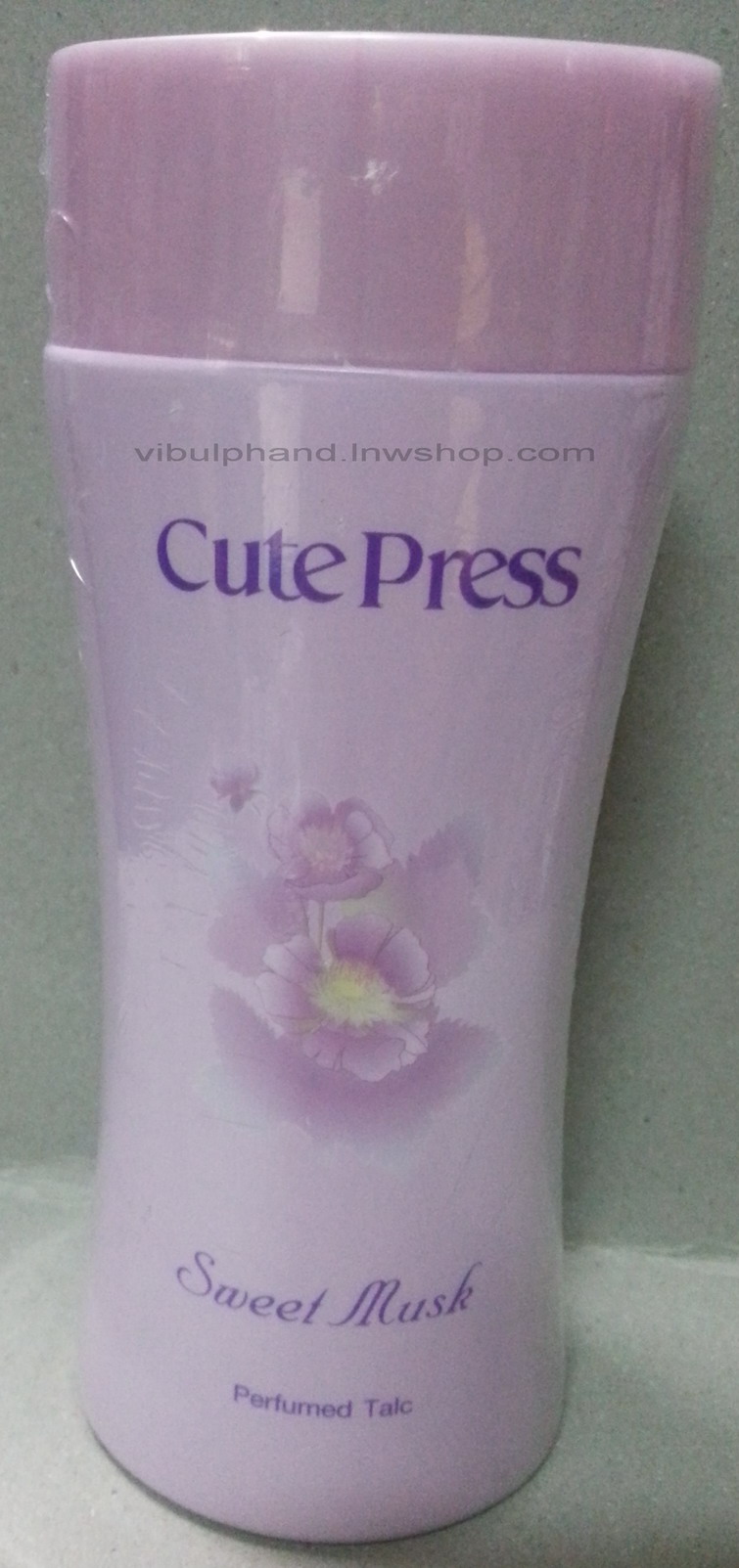Cute Press แป้งฝุ่นหอมกลิ่นสวีทมัสค์ 100กรัม