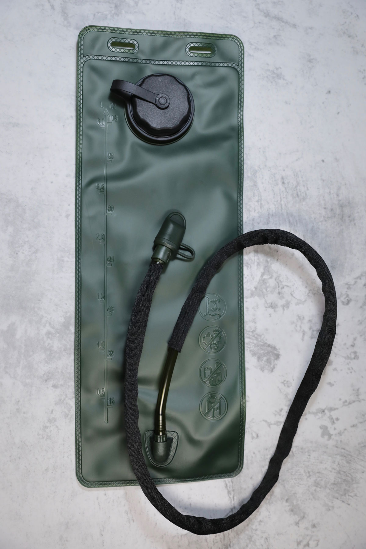 เป้น้ำสัมภาระ 20 ลิตร + ถุงน้ำ 2.5 ลิตร