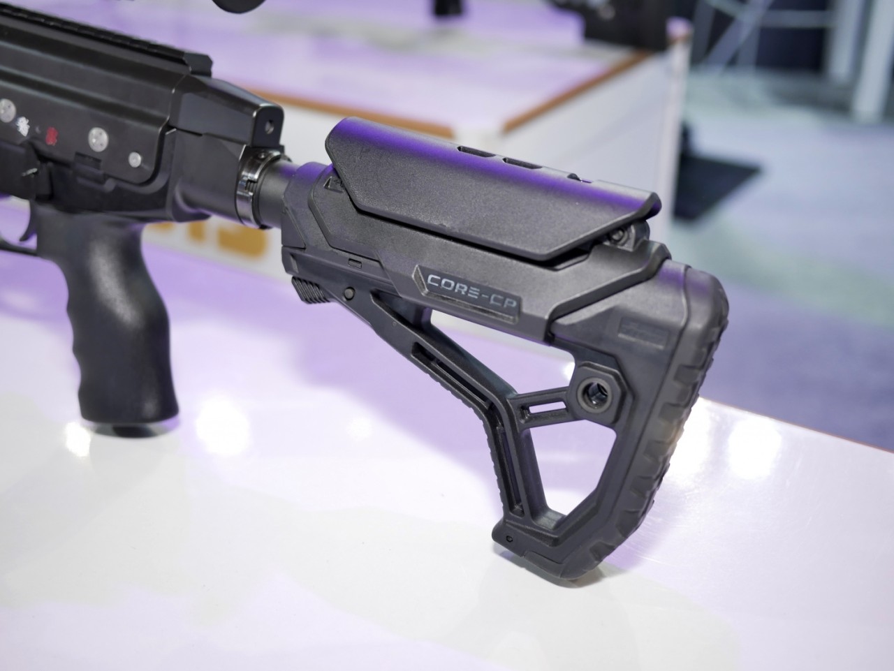 พานท้าย ยี่ห้อ FAB รุ่น GL-Core