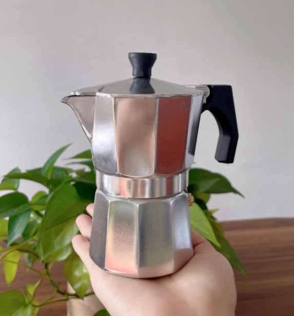 หม้อต้มกาแฟ มอคค่าพอท (MOKA POT) อลูมิเนียม 3 ถ้วย 150ml หูหนาหักยาก รหัส 2405