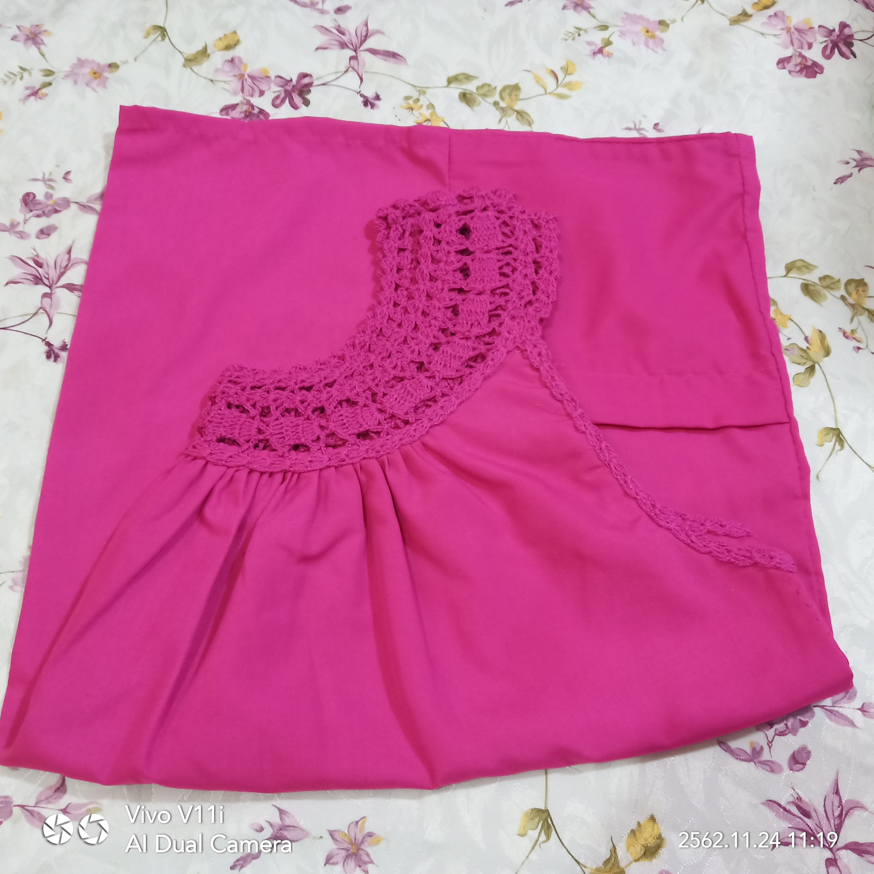 เสื้อคอกระเช้า-โครเชต์ใหญ่ L