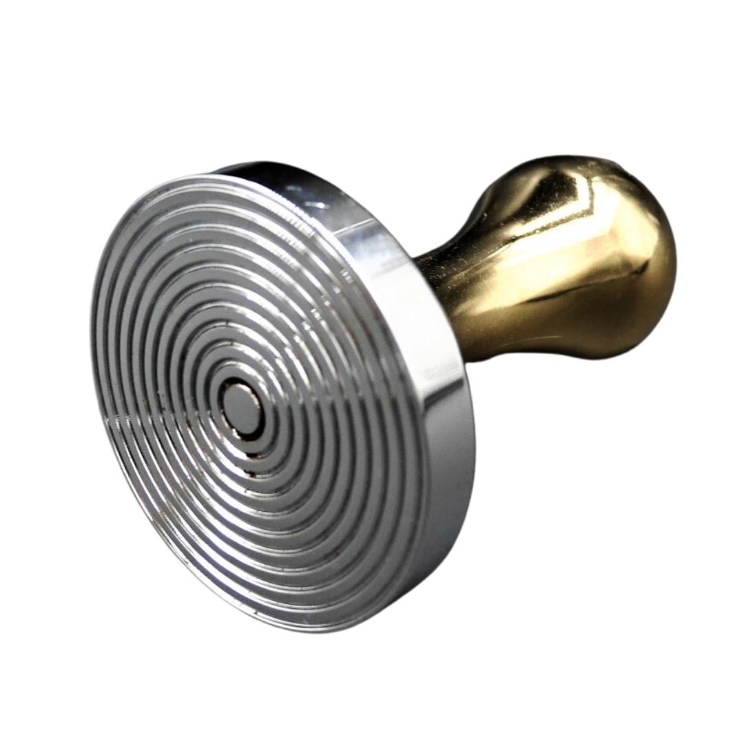 ที่กดผงกาแฟ แทมเปอร์ Tamper ขนาด 57.5 มิล สีเหลืองทอง ลายก้นหอย รหัส 2098