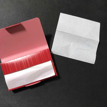 Shiseido Sebum & Oil Blotting Paper กระดาษซับมัน กล่องสีแดง ขนาด90แผ่น