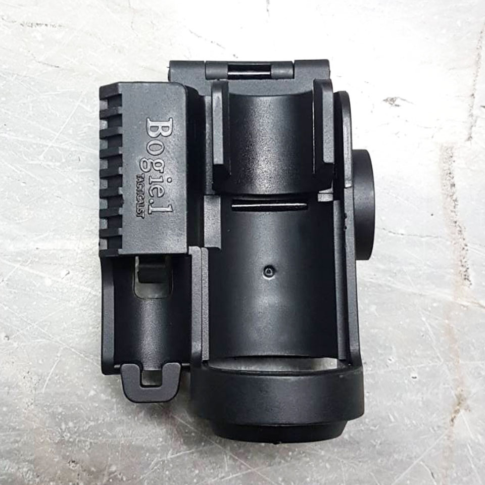 ซองไฟฉาย + ที่ใส่ถ่าน โบกี้วัน (ราคาไม่รวมไฟฉาย)