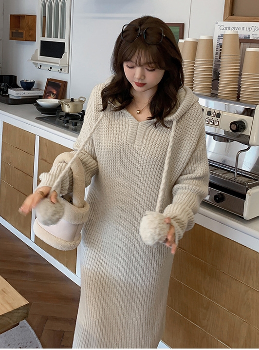 2324-0048 เดรสไหมพรมไซส์ใหญ่ มี Hood จ้า