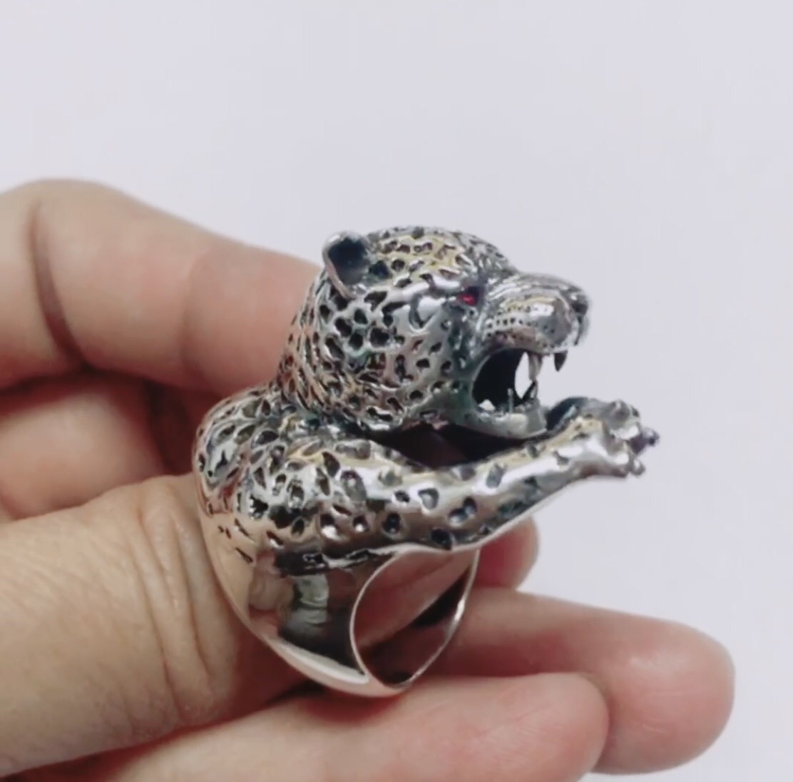 แหวนเสือ แหวนปีขาล แหวนชายเงินแท้ พลอยทับทิมแท้