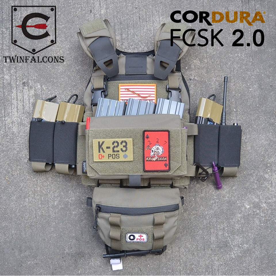 ที่รองบ่า Depressurized Shoulder Pads ยี่ห้อ Twinfalcons (งานแท้)