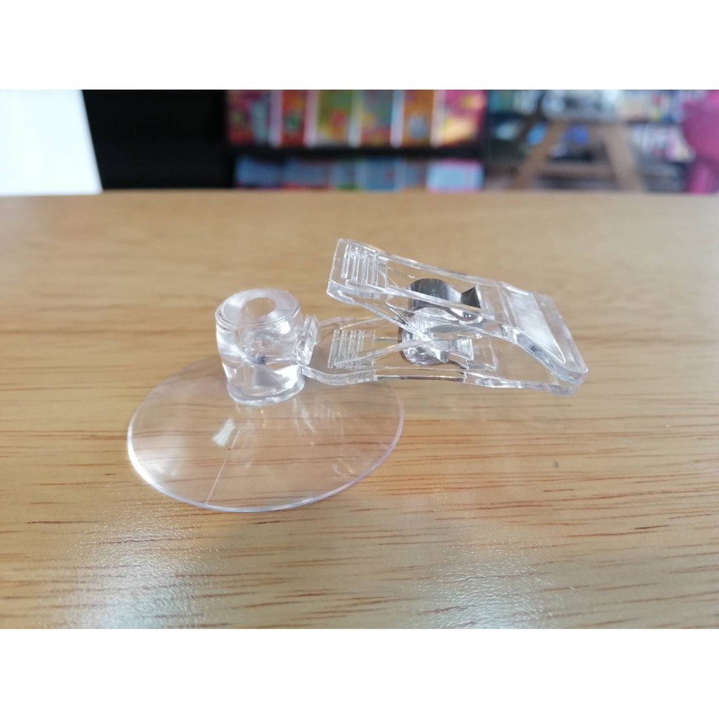 ตัวหนีบป้าย POP แบบฐานจุ๊บดูดกระจก (สีใส) ฐาน 4 ซม. สูง 5.5 ซม. ( ราคา 5 ชิ้น)
