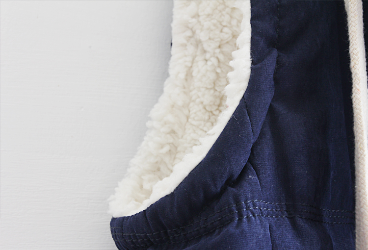 PreOrderไซส์ใหญ่ - เสื้อกันหนาวแฟชั่น ไซส์ใหญ่ ข้างในเป็นขนสัตว์ แขนกุด ใส่ทับข้างนอกเท่ ๆ สี : แดง / น้ำเงิน / ชมพู / เขียว