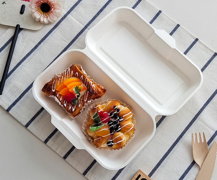 กล่องใส่ Hotdog -ขนมทรงยาว ขนาด 650 ml. ย่อยสลายได้ในธรรมชาติ แพ็ค 50/100 ชิ้น