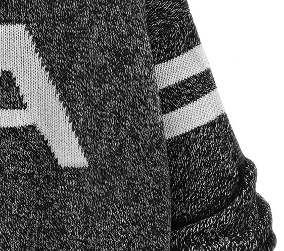 PreOrderคนอ้วน - เสื้อไหมพรมกันหนาว ถักลายอักษรA สี : เทา / เขียว