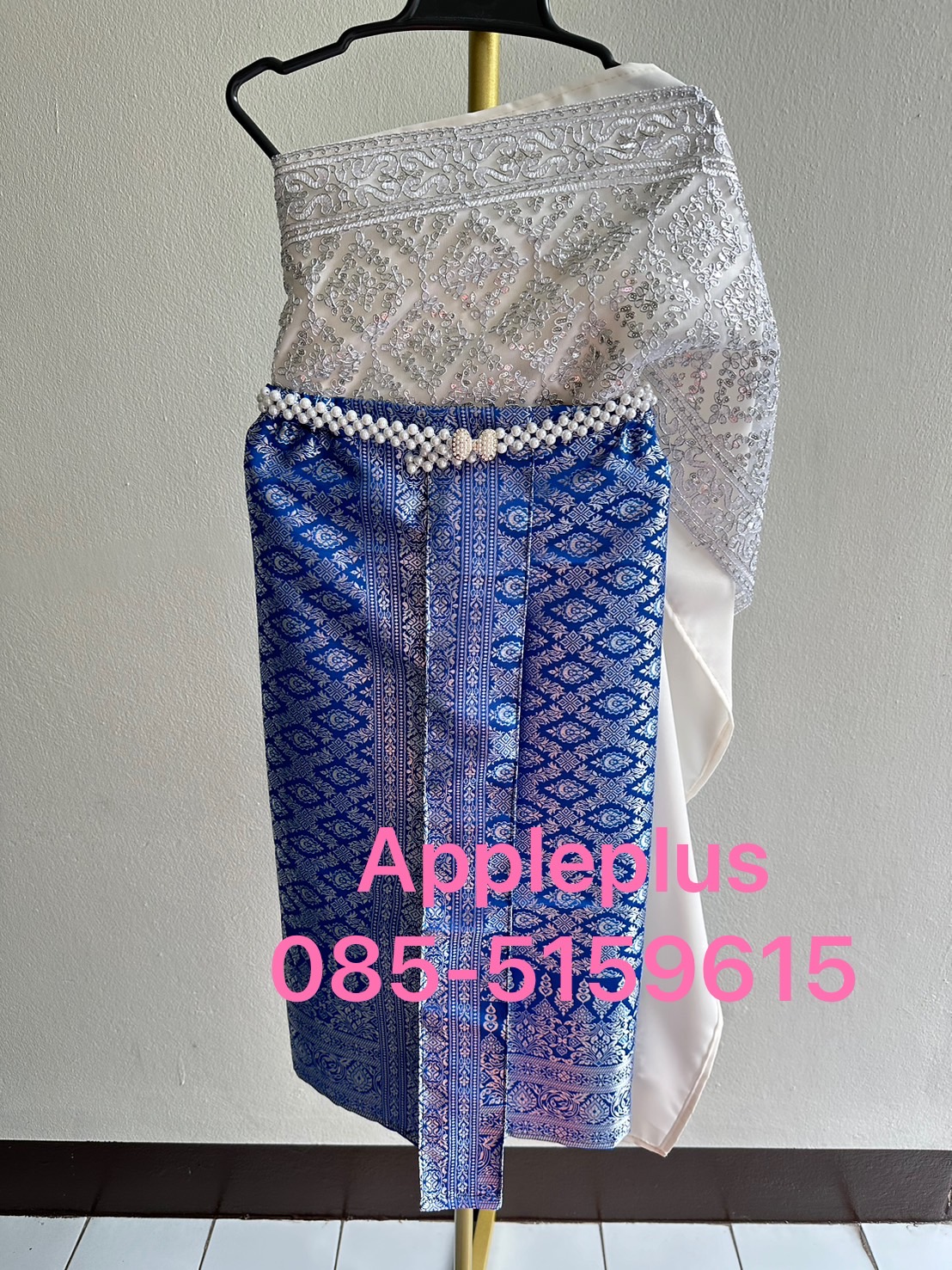 T15 ชุดไทยสไบ ปักเลื่อมเงินอินเดีย+ผ้าถุงยาวทอลายไหมสีน้ำเงิน