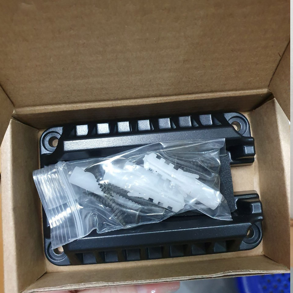 แม่เหล็กติดปืนสั้น (Magnetic Handgun Mount)