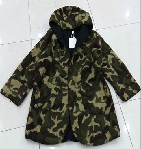 PreOrderคนอ้วน - เสื้อกันหนาว ผ้าฝ้ายขนแกะ สีเขียวลายพราง มีHood ใส่ 2 ด้านได้