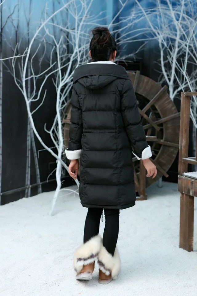 PreOrderคนอ้วน - เสื้อกันหนาวแฟชั่น ตัวยาว ผ้าร่ม บุนวม และขนสัตว์คอ ข้อมือ กระดุม Hood ถอดได้ สี : เหลือง / ดำ