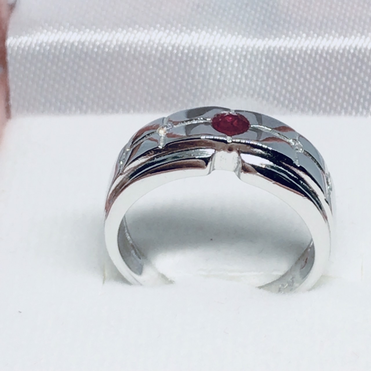 แหวนเงินแท้ พลอยทับทิมแท้(ราศีกรกฎ)