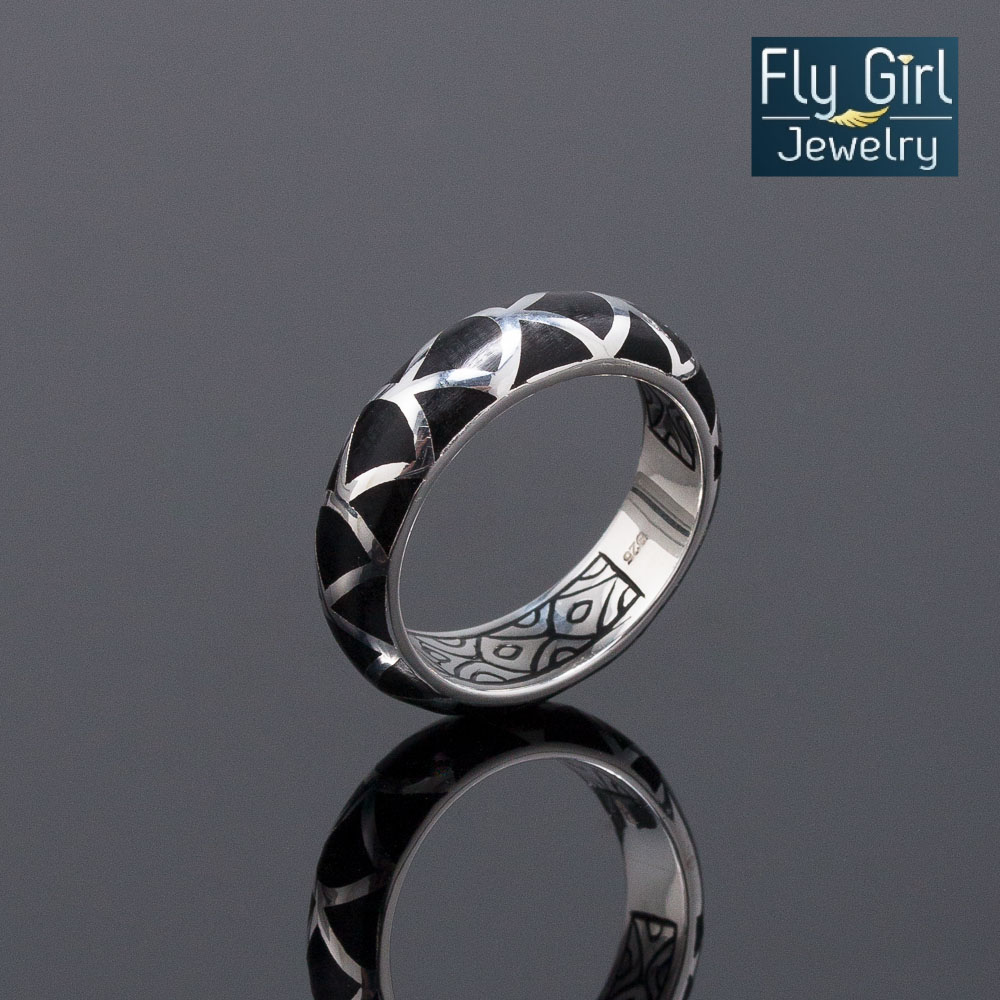 แหวนเกล็ดนาคราชใต้ท้องแหวนเป็นลายคลื่นท้องน้ำลายไทย UNISEX