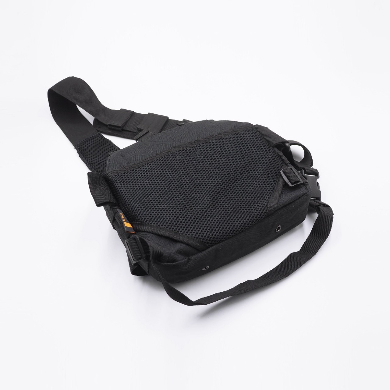 กระเป๋าสะพาย Banger (Banger Bag)