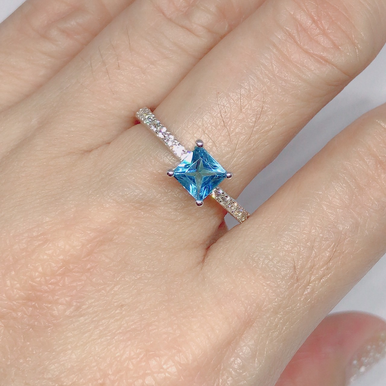 แหวนเงินแท้ พลอยบลูโทแพสแท้(ราศีธนู)