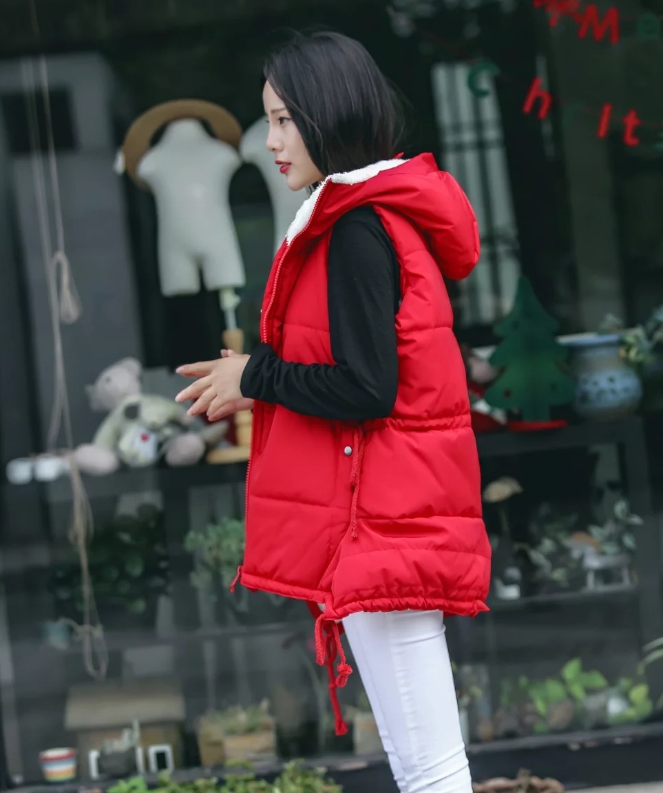 PreOrderคนอ้วน - เสื้อกั๊กแฟชั่น ผ้าร่มบุนวม มี Hood ด้านในขนสัตว์ สี : ดำ / แดง