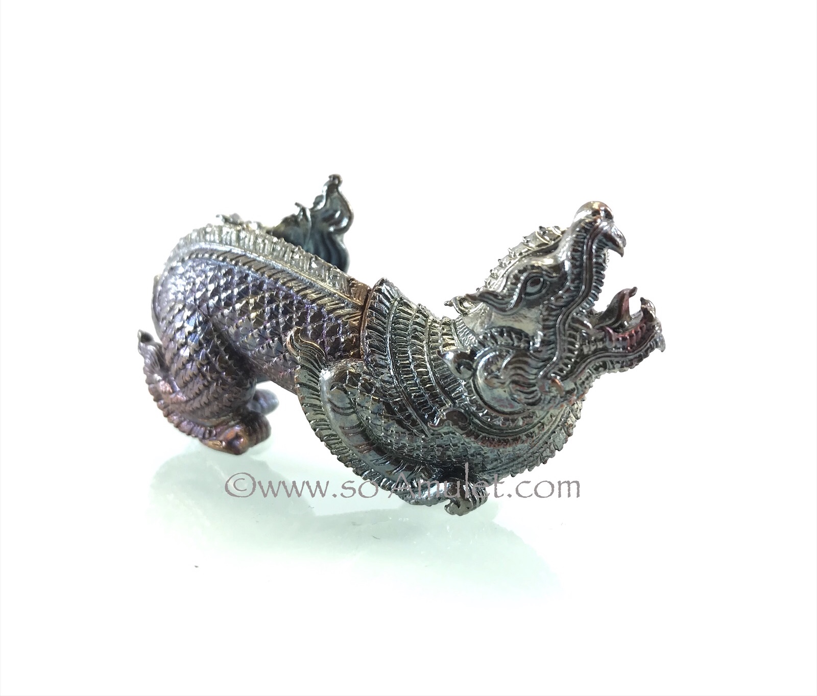 ตะกรุดมหารูด(สิงห์มอม)รุ่น เศรษฐีศรีสมุทร พระอธิการใจ วัดพระยาญาติ จ.สมุทรสาคร ปี 2558 เนื้อ สัมฤทธิ์ ตะกรุดเงิน จำนวนสร้าง 1,168ตัว พร้อมกล่องเดิม