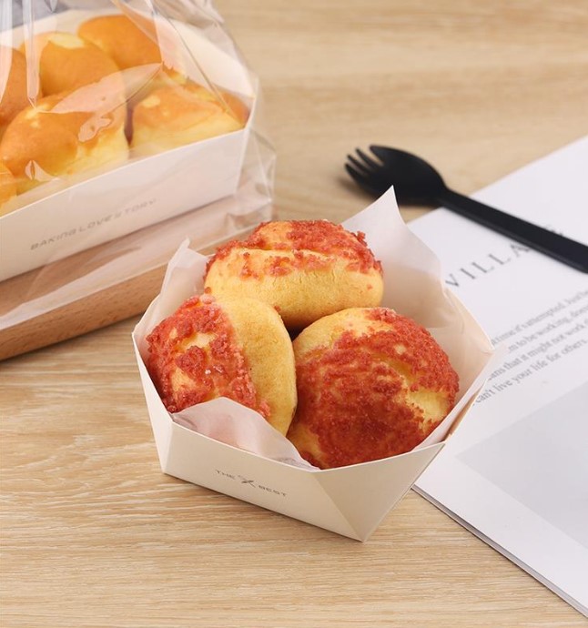 ถาดใส่ขนมพร้อมกระดาษรอง แพ็ค 50 ชิ้น