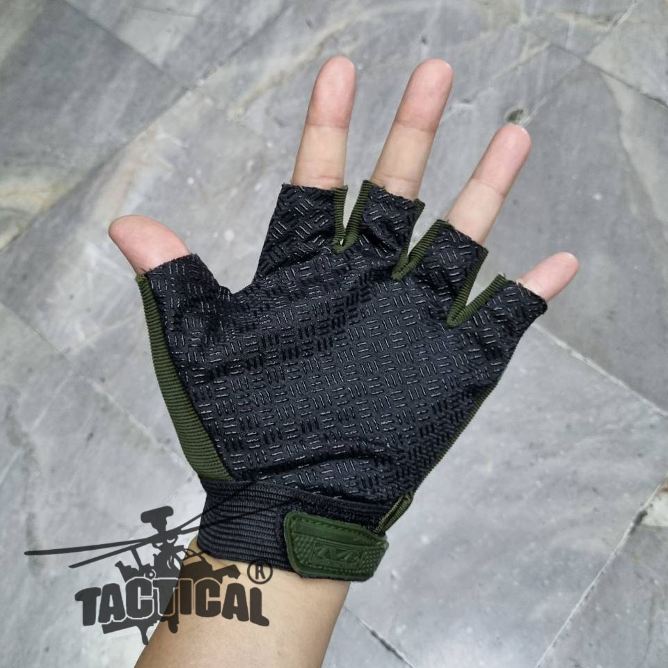 ถุงมือครึ่งนิ้ว Mechanix รุ่น M-Pact (บาง) Free Size