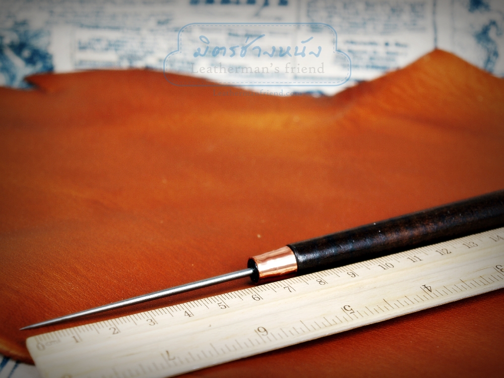 ที่จิ้มหนัง แบบแหลมตรงด้ามทองแดงหุ้ม