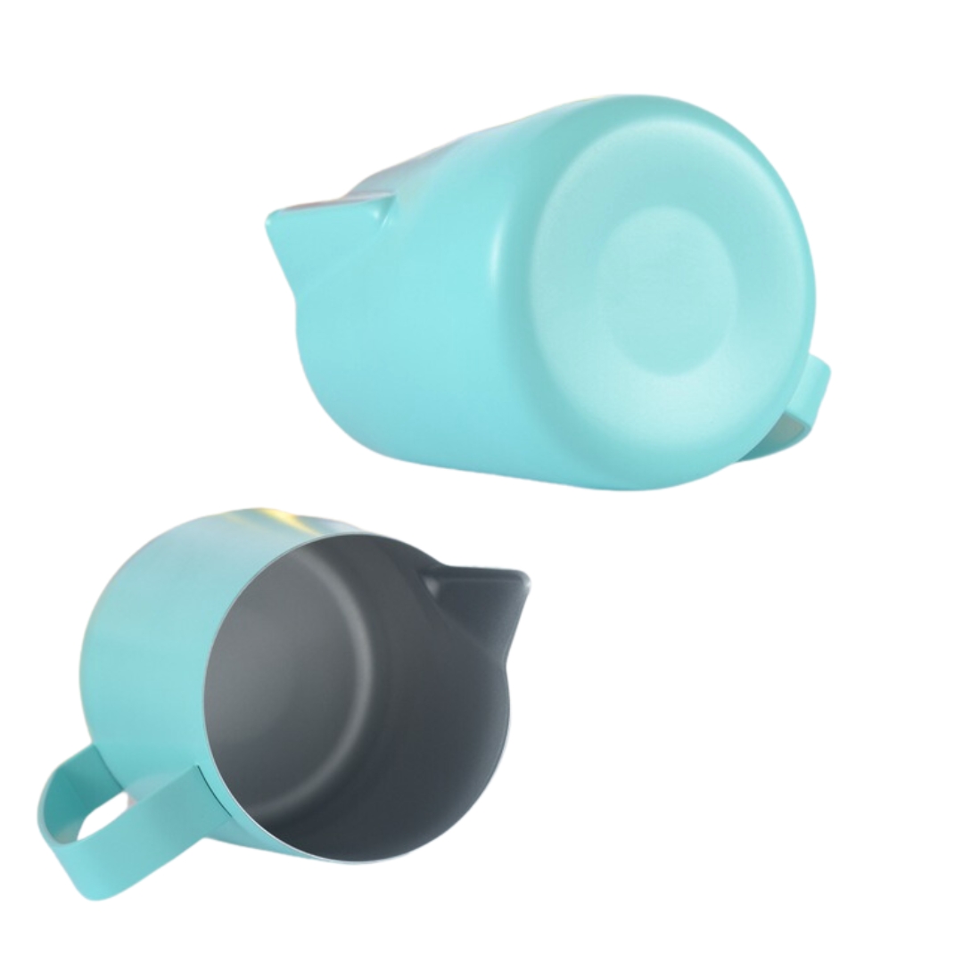 พิชเชอร์สแตนเลส เคลือบเทปล่อน ถ้วยตีฟองนม สีเขียวมินท์ ขนาด 350 ml รหัส 0126