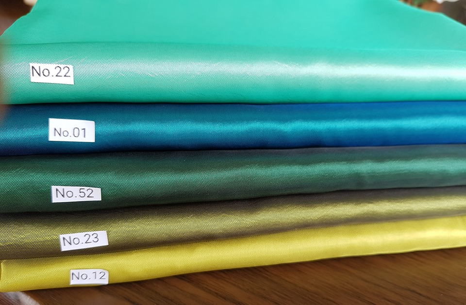 ผ้าไหมสังเคราะห์ทอเครื่องสีพื้น Plain Synthetic Silk