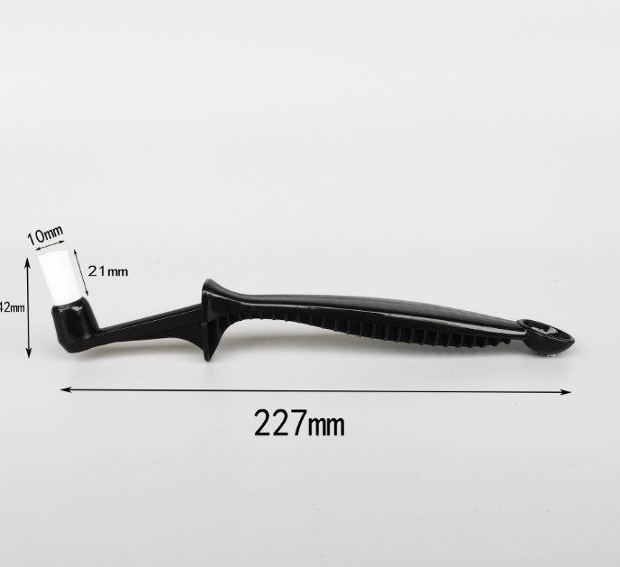 แปรงล้างหัวกรุ๊ปด้ามหนา มีช้อนตักผง ตรงปลายด้าม สีแดง รหัส 1404