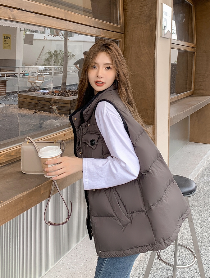 2324-0019 แนวเสื้อกั๊กจ้า กระดุมหน้า สวยเลย