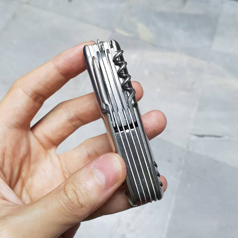 (SALE) มีดพับ