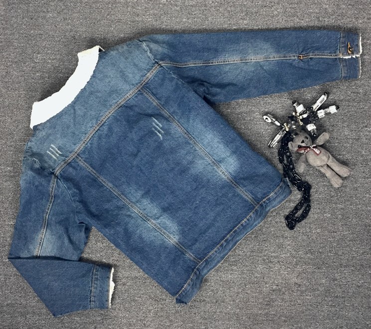 PreOrderคนอ้วน - เสื้อแจ๊คเก็ตยีนส์กันหนาวแฟชั่น ไซส์ใหญ่ คนอ้วน ข้างในเป็นหนังสัตว์ สีน้ำเงินเข้ม